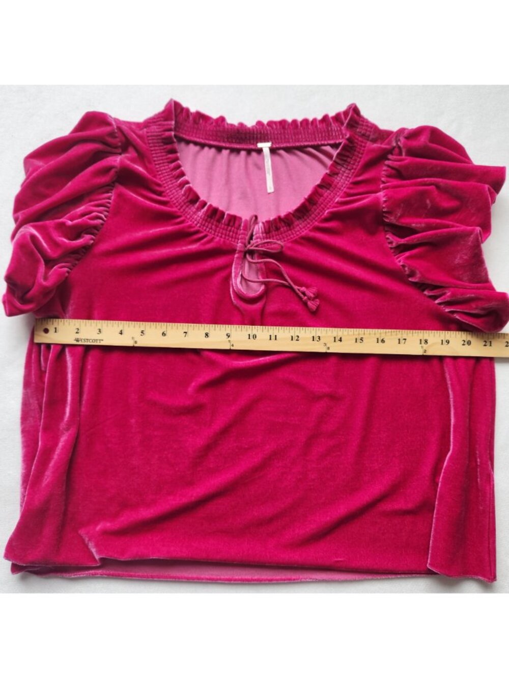 Free People Terese Pink Velvet Crop Puff Sleeve Top Soft Cozy Boho Festival Glam - Picture 10 of 11